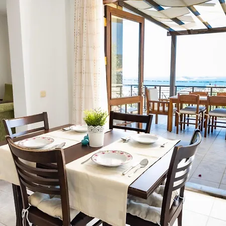 Mira Kalkan -close To Center- 빌라 *