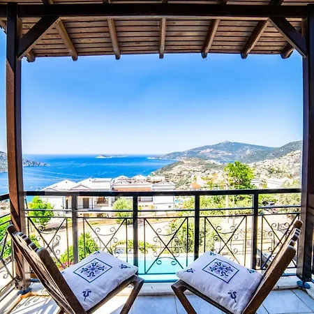 Mira Kalkan -close To Center- Kas